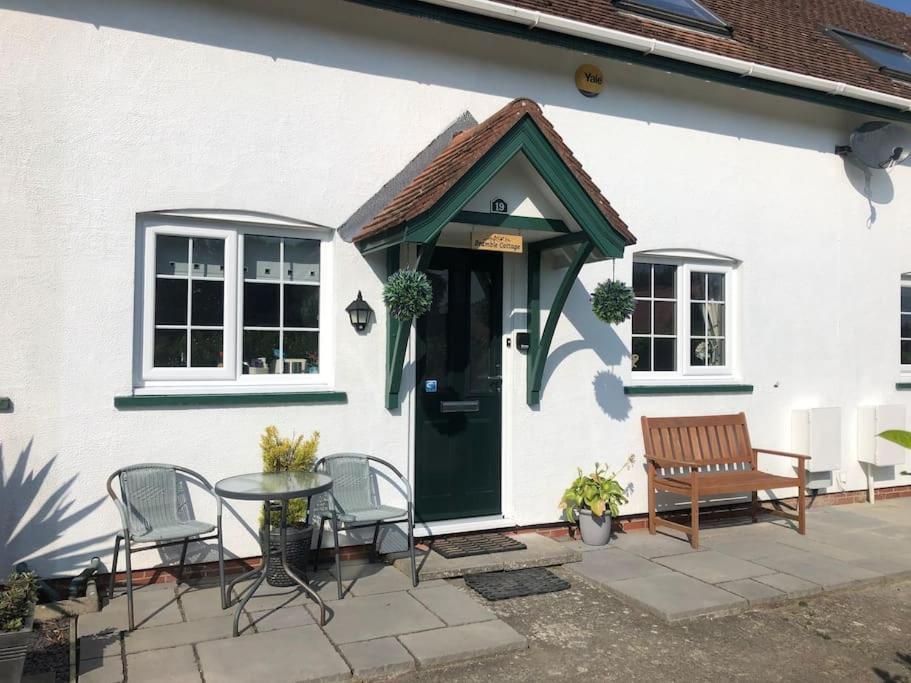 Bramble Cottage - Sleeps 5 With Free Wifi Cardigan Exterior foto